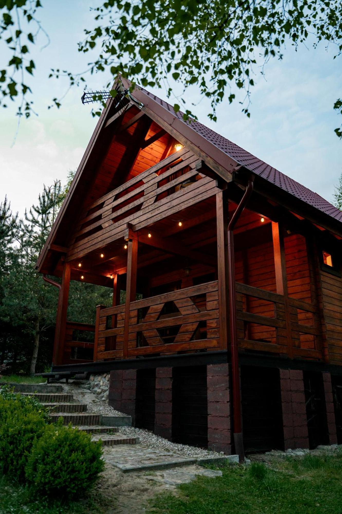 Borowa Chatka Borowy Mlyn Exterior photo